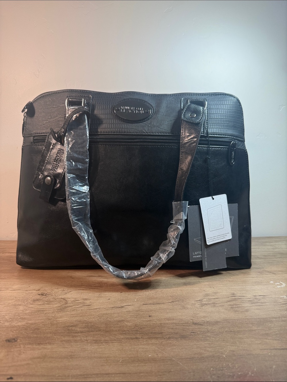 Kenneth Cole Reaction Leeds Exclusive Black Work Tote Bag NWT Tablet 9950-S3BK